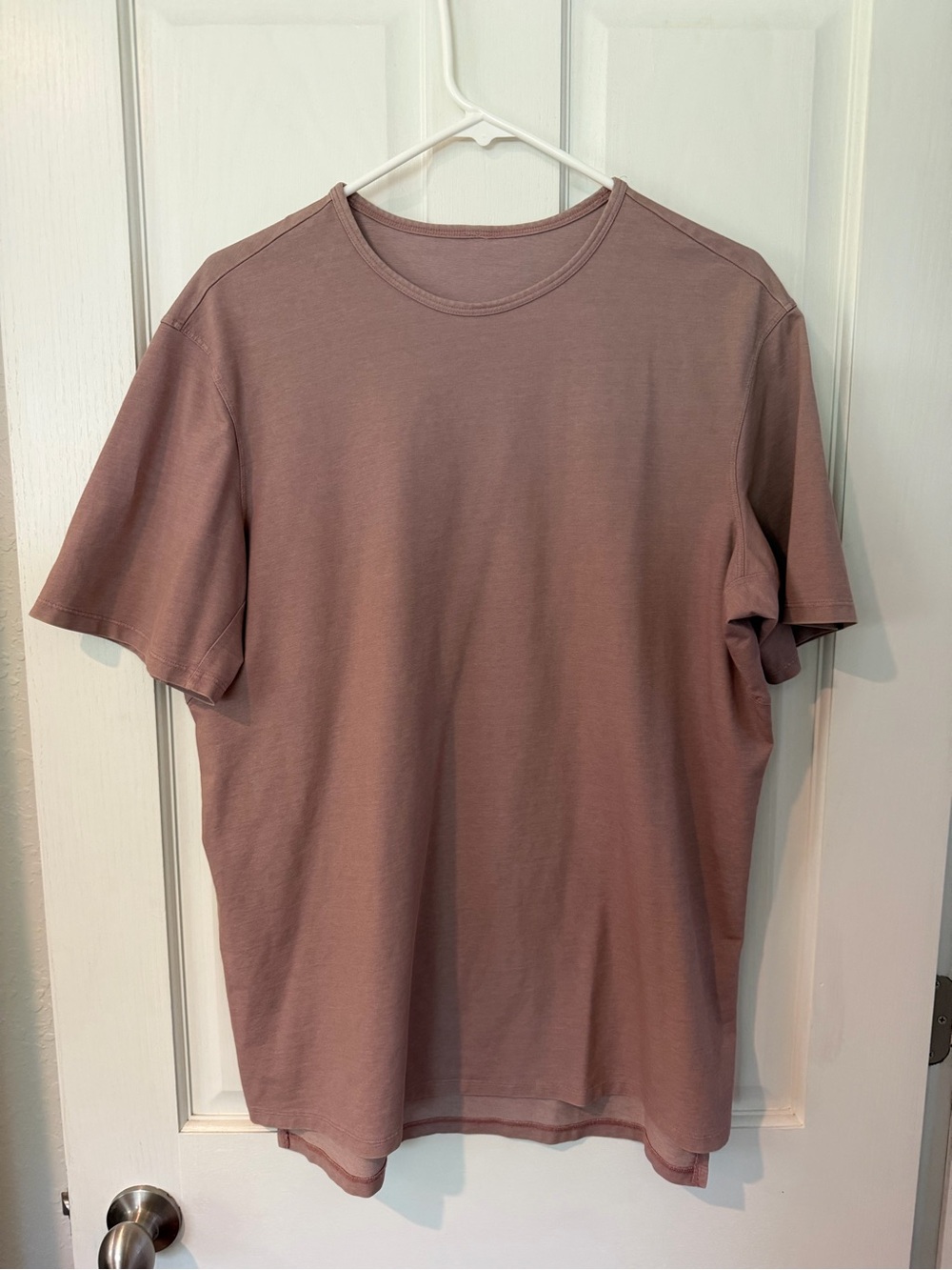 lululemon athletica Men's Crew Neck Tee in Dusty Mauve